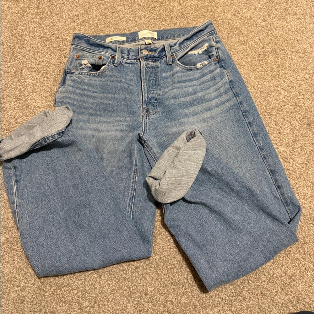 Mid-rise 90’s baggy Jeans